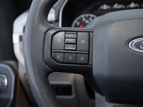 Used 2023 Ford F150 XLT image 44