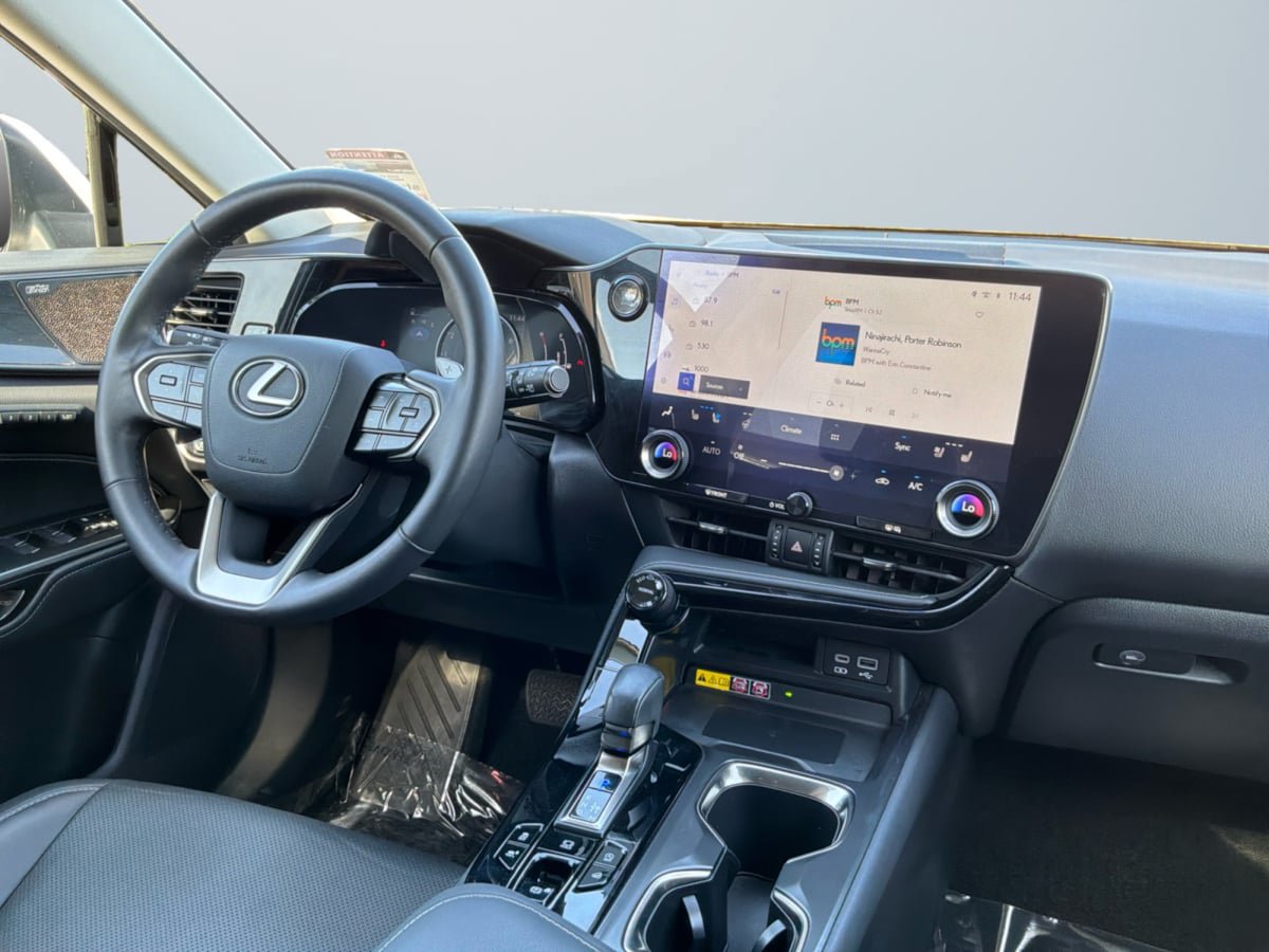 Used 2022 Lexus NX 350 AWD image 14