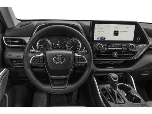 Used 2023 Toyota Highlander Bronze Edition AWD/4WD image 7