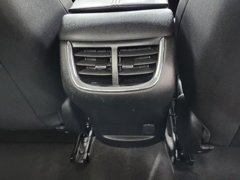 Used 2022 Chevrolet Malibu LT image 22