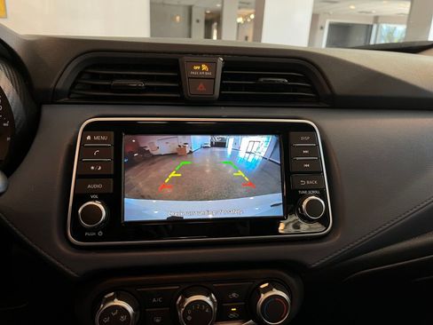 Used 2025 Nissan Versa SV FWD image 23