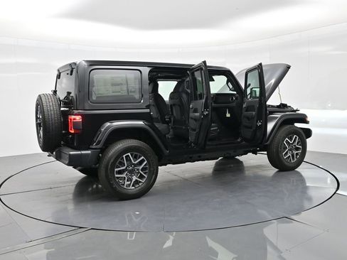 New 2025 Jeep Wrangler Sahara w/ Safety Group image 31