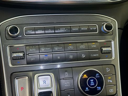 Used 2023 Hyundai Santa Fe Limited image 24