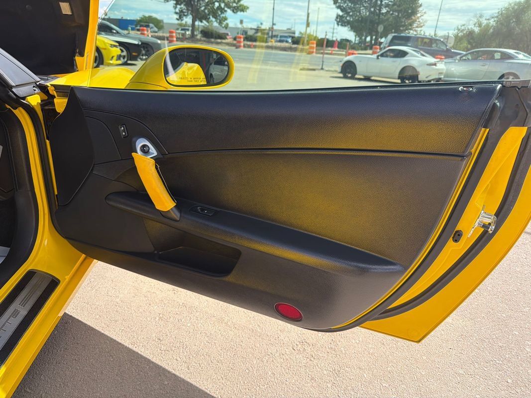 Used 2008 Chevrolet Corvette Coupe RWD image 16
