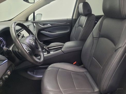 Used 2018 Buick Enclave Essence image 17