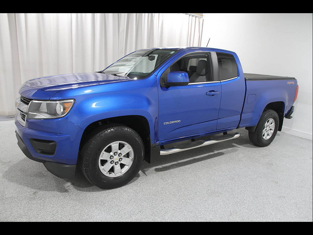 Used 2020 Chevrolet Colorado W/T w/ WT Convenience Package AWD/4WD image 3