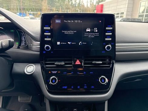 Used 2022 Hyundai Ioniq SE image 23