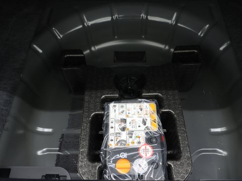 Used 2024 Ford Mustang Premium RWD image 28