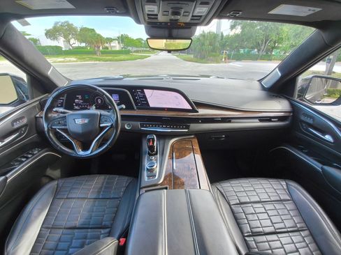 Used 2021 Cadillac Escalade Premium Luxury Platinum AWD/4WD image 6