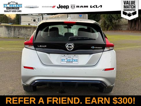 Used 2022 Nissan Leaf S image 5