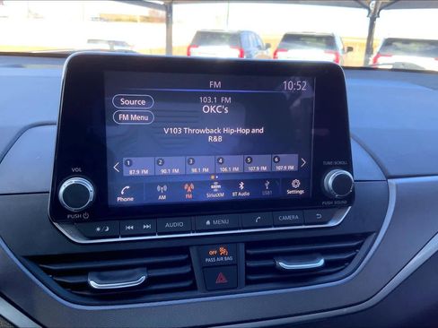 Used 2024 Nissan Altima 2.5 SR image 32