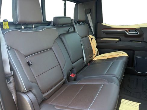 Certified 2022 GMC Sierra 1500 Denali w/ Denali Reserve Package AWD/4WD image 18