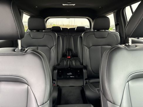 New 2026 Jeep Grand Cherokee L Limited image 15