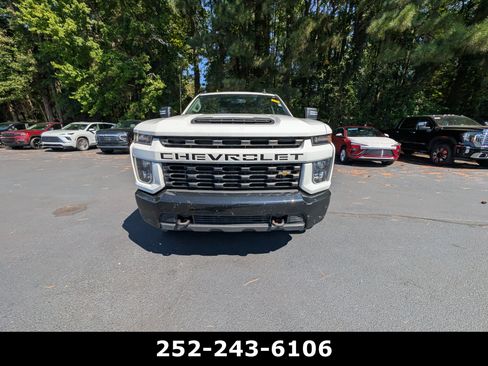 Used 2023 Chevrolet Silverado 2500 Custom w/ Custom Convenience Package AWD/4WD image 2
