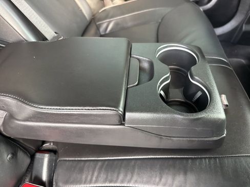 Used 2022 Chrysler 300 Touring L w/ Popular Equipment Group image 25