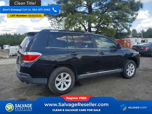 Used 2012 Toyota Highlander FWD w/ Tech Pkg image 4