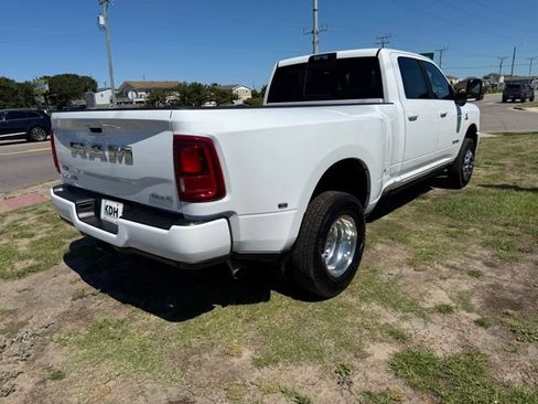 New 2026 RAM 3500 Laramie AWD/4WD image 6