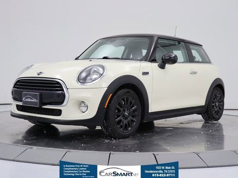 Used 2019 MINI Cooper 2-Door Hardtop image 1