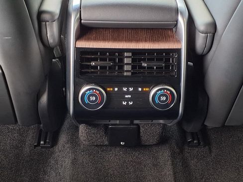 Certified 2023 Land Rover Range Rover SE AWD/4WD image 25