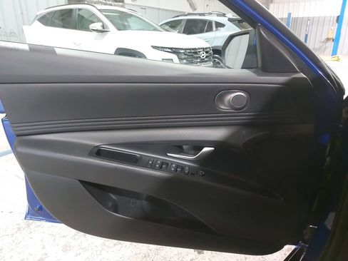 Certified 2024 Hyundai Elantra SEL w/ Convenience Package FWD image 28