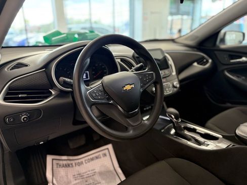 Used 2023 Chevrolet Malibu LT FWD image 16