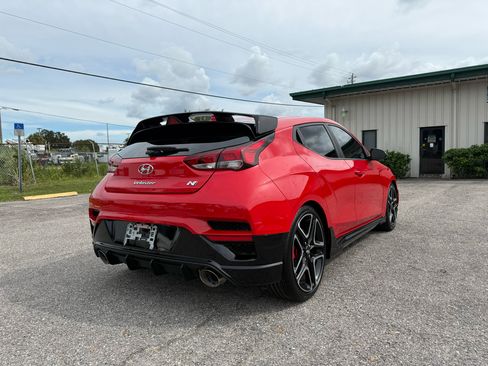 Used 2022 Hyundai Veloster N image 12