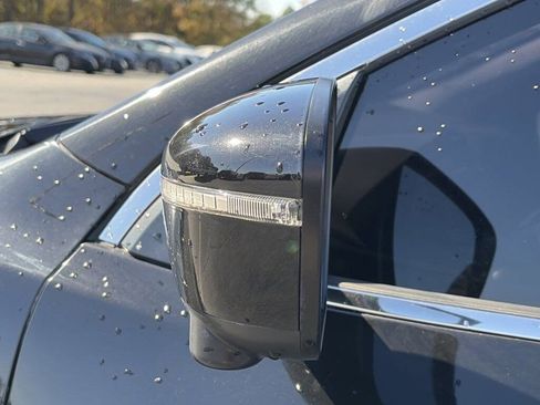 Used 2022 Nissan Rogue Sport SL image 9