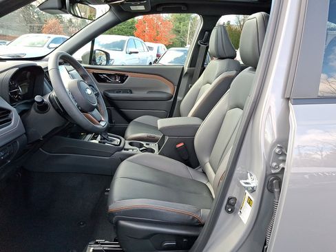 Used 2025 Subaru Forester Sport image 14
