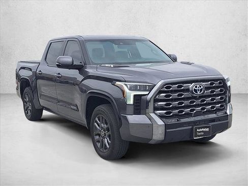 Used 2024 Toyota Tundra Platinum AWD/4WD image 3