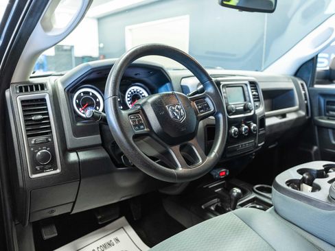 Used 2014 RAM 2500 Tradesman w/ Chrome Appearance Group AWD/4WD image 10