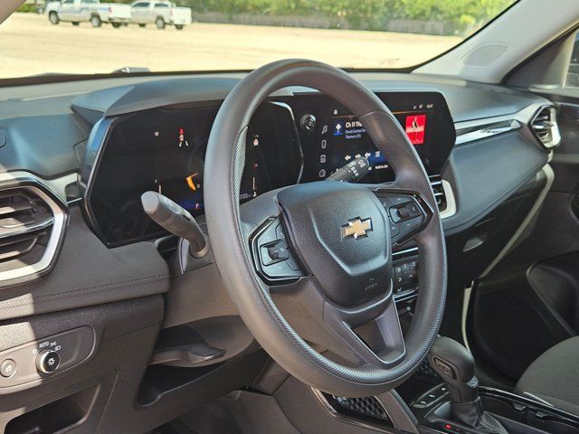 Used 2025 Chevrolet TrailBlazer LT FWD image 10