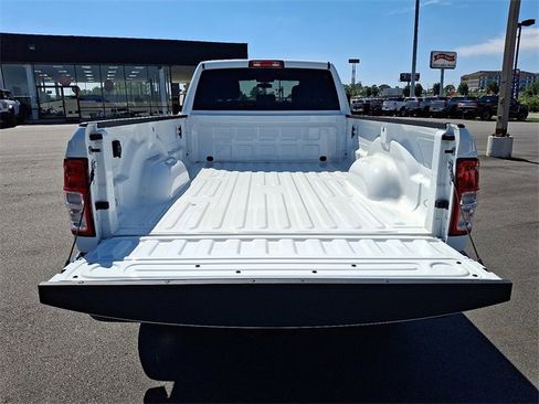 Used 2023 RAM 3500 Tradesman w/ Chrome Appearance Group image 24