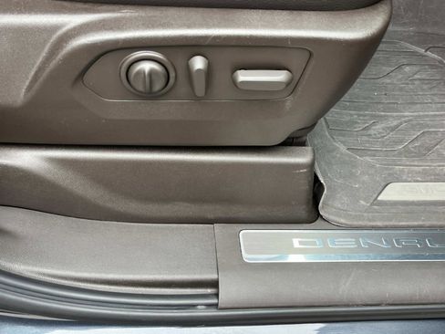 Used 2022 GMC Sierra 1500 Denali w/ Denali Reserve Package image 21