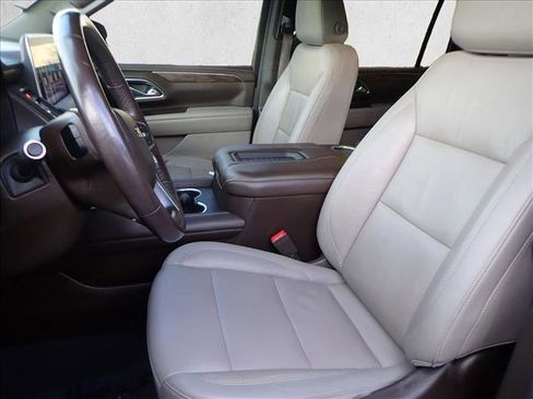 Used 2021 Chevrolet Suburban LT image 11