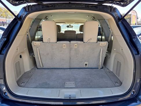 Used 2015 Nissan Pathfinder SV w/ Trailer Tow Package FWD image 53
