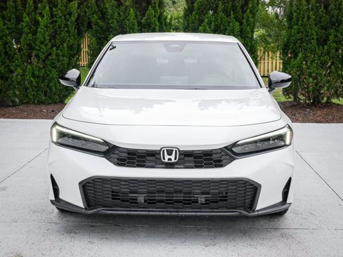 Used 2025 Honda Civic Sport image 3
