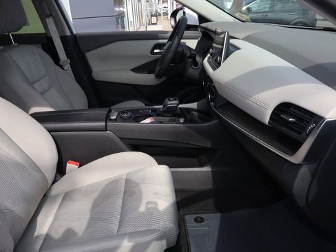 Certified 2025 Nissan Rogue SV AWD/4WD image 28