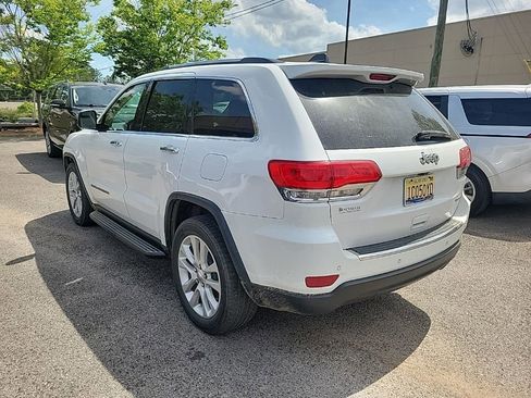 Used 2017 Jeep Grand Cherokee Limited image 4