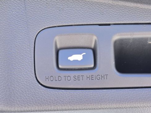 Used 2019 Honda CR-V Touring image 14