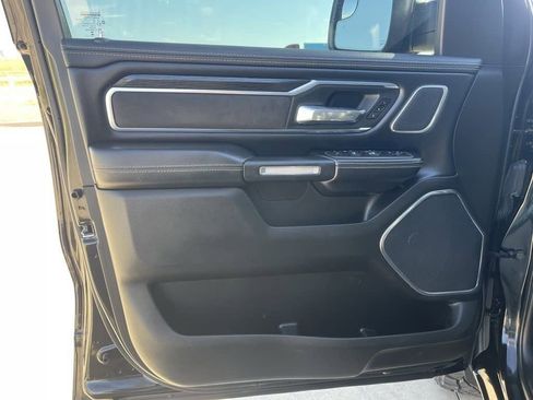 Used 2024 RAM 1500 Laramie AWD/4WD image 17