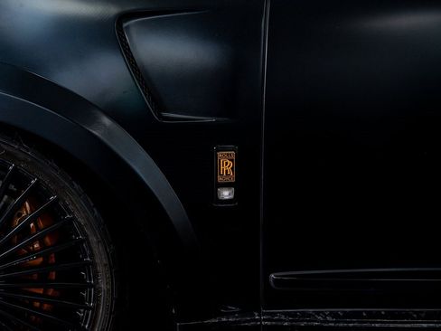 Used 2023 Rolls-Royce Cullinan image 24