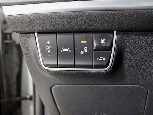 Used 2018 Kia Stinger GT2 image 15