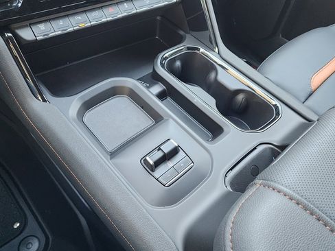 New 2026 GMC Sierra 2500 AT4 w/ AT4 Premium Plus Package image 32