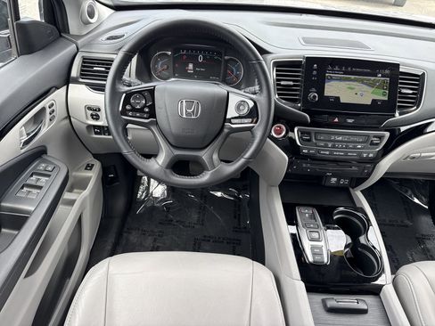 Used 2021 Honda Pilot Touring image 15