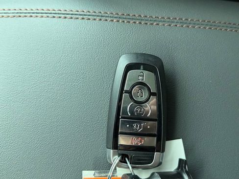 New 2026 Ford Explorer Active w/ Active Comfort Package image 21