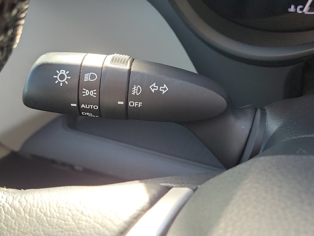 Certified 2021 Toyota Sienna XLE w/ XLE Plus Package FWD image 11