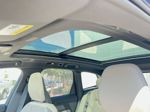 New 2026 Volvo XC60 B5 Plus w/ Climate Package image 24