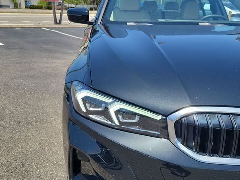 Used 2025 BMW 330i Sedan w/ Premium Package RWD image 7