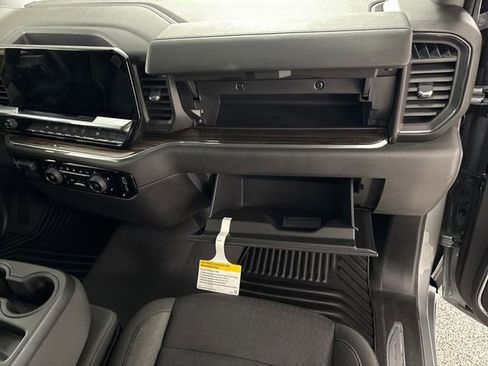 Used 2025 Chevrolet Silverado 1500 LT image 16