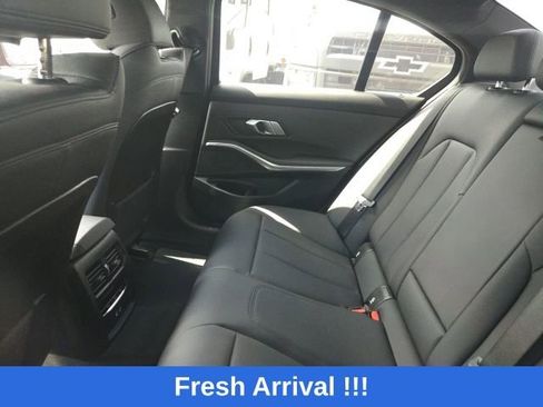 Used 2021 BMW 330i Sedan w/ M Sport Package RWD image 7